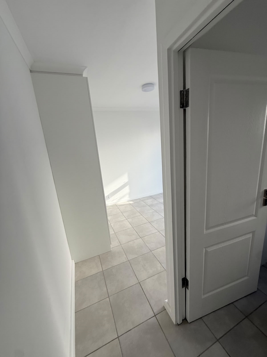 To Let 3 Bedroom Property for Rent in Kommetjie Western Cape